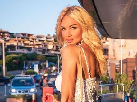 Στη Μύκονο η Ρωσίδα καλλονή που φημολογείται πως είναι σύντροφος του Πούτιν