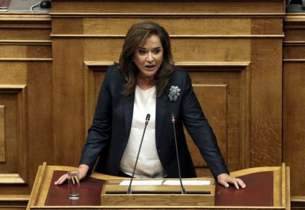 Απάντηση Μπακογιάννη σε Τσίπρα για την παρουσία της στην ορκωμοσία Ερντογάν