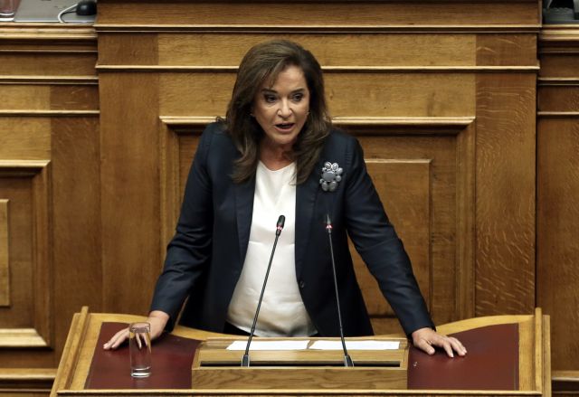 Απάντηση Μπακογιάννη σε Τσίπρα για την παρουσία της στην ορκωμοσία Ερντογάν