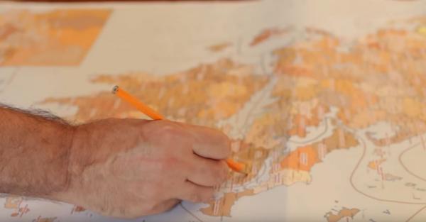 Ο Σκουρλέτης πρωταγωνιστεί σε νέο σποτ για την κατάτμηση της Β’ Αθήνας