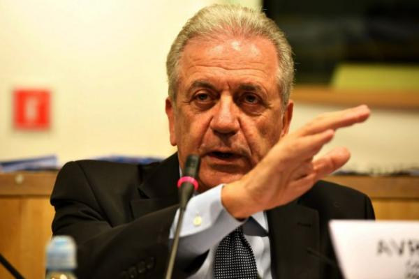 Αβραμόπουλος: Ορισμένοι ηγέτες επιθυμούν επιστροφή της Ευρώπης στο σκοτεινό παρελθόν