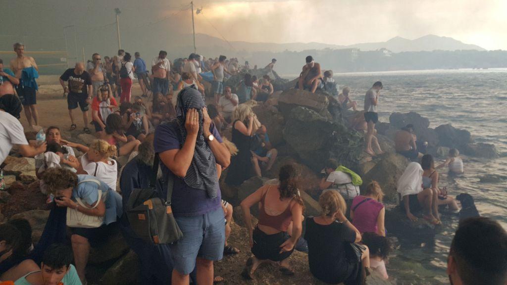 Οι αγωνιώδεις στιγμές διάσωσης στο Μάτι