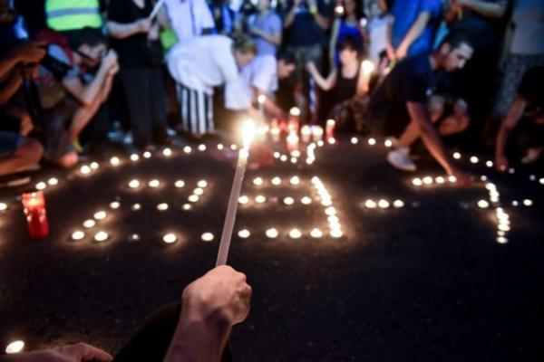 Σπαρακτικά λόγια για τους νεκρούς των πυρκαγιών