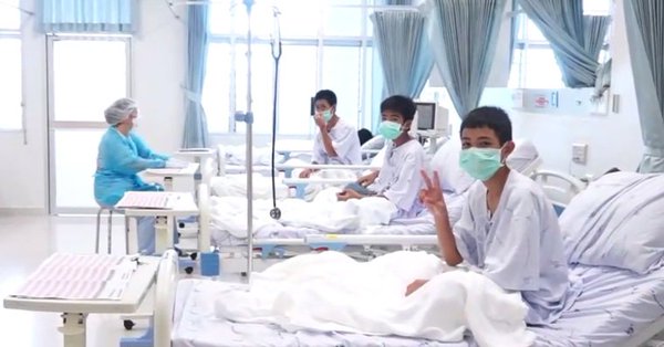 Ταϊλάνδη : Εξιτήριο από το νοσοκομείο παίρνουν τα παιδιά