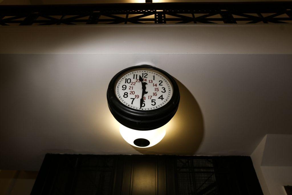 Οι Γερμανοί εργάζονται λιγότερο από τους «τεμπέληδες» Έλληνες