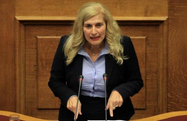 Χαμός στο Twitter με τη απαράδεκτη δήλωση Αυλωνίτου για «Π@@@@ιές Μητσοτάκη»