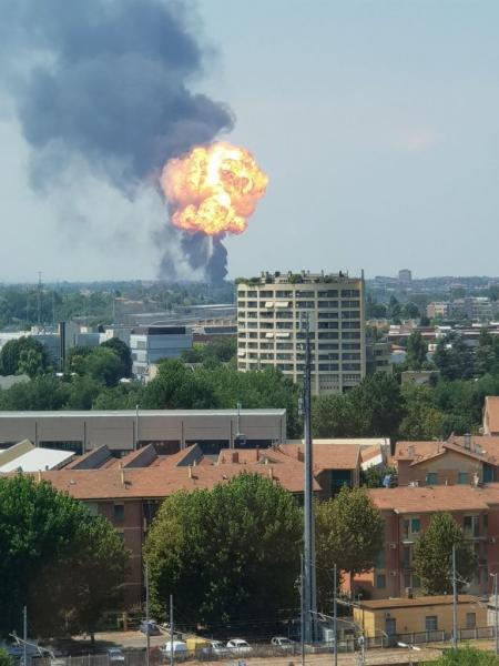 Ιταλία : Μεγάλη έκρηξη κοντά στο αεροδρόμιο της Μπολόνια