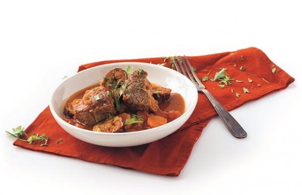 Μοσχαράκι ραγού με μελιτζάνες