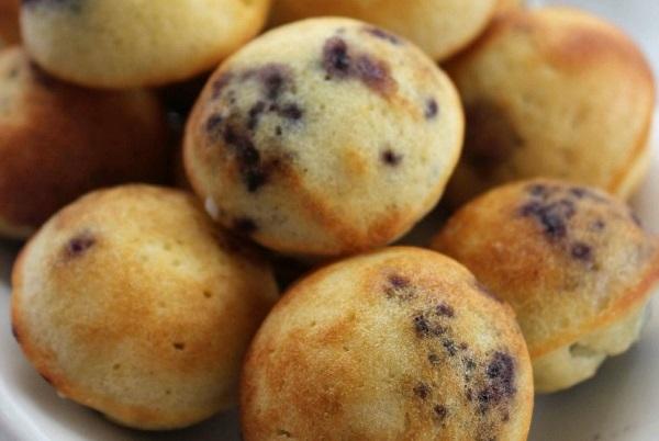 Pancakes γεμιστά με μύρτιλο