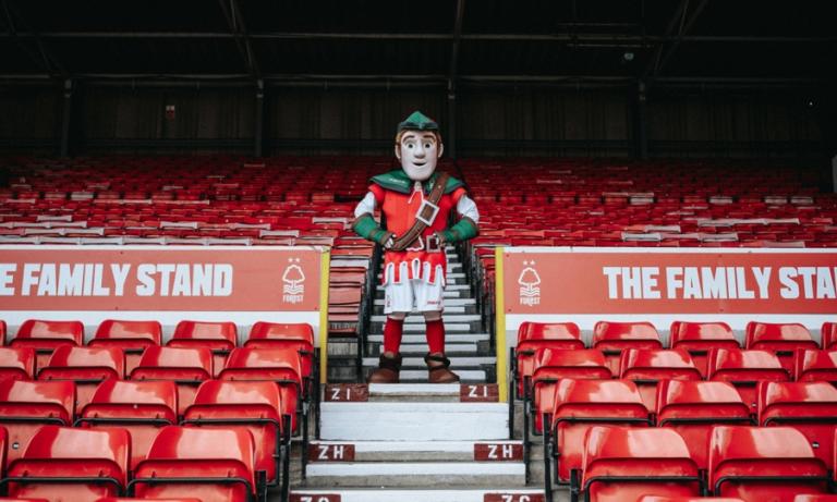 Νότιγχαμ Φόρεστ: Ο Ρομπέν των δασών επέστρεψε σπίτι [Εικόνα]