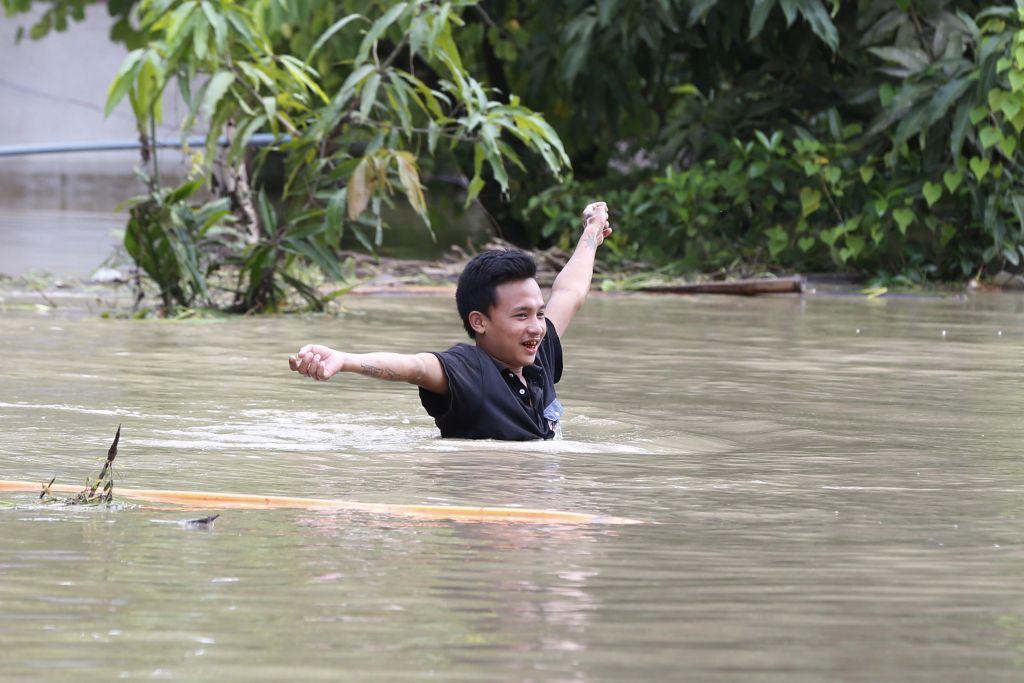 Πλημμύρες στην Μιανμάρ μετά από κατάρρευση φράγματος