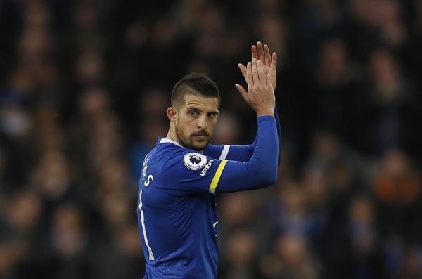 Έβερτον : Εκτός ομάδας ο Μιραλάς