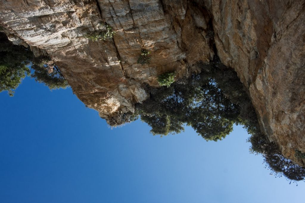 Νεκρή 24χρονη στη Νίσυρο - Έπεσε στα βράχια από ύψος 7 μέτρων