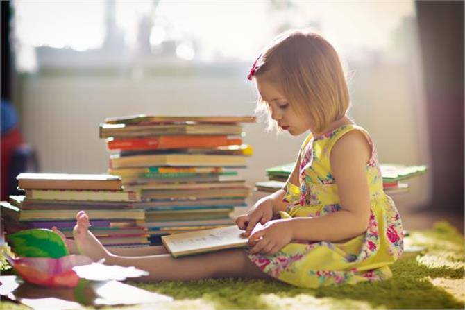 Κάντε το παιδί να αγαπήσει το διάβασμα βιβλίων