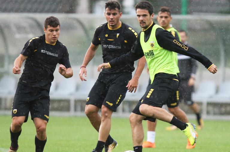 Με Μοράν, αλλά χωρίς Τσιγκρίνσκι και Γιαννιώτα η ΑΕΚ στην Τρίπολη