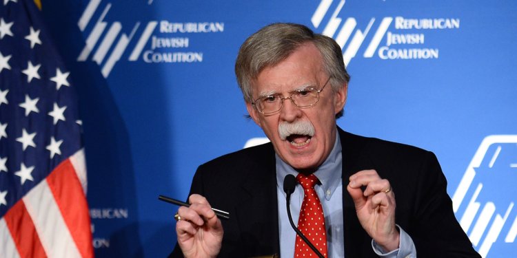 Οι ΗΠΑ ανακοίνωσαν πως… δεν είχαν καμία ανάμειξη στην απόπειρα δολοφονίας Μαδούρο