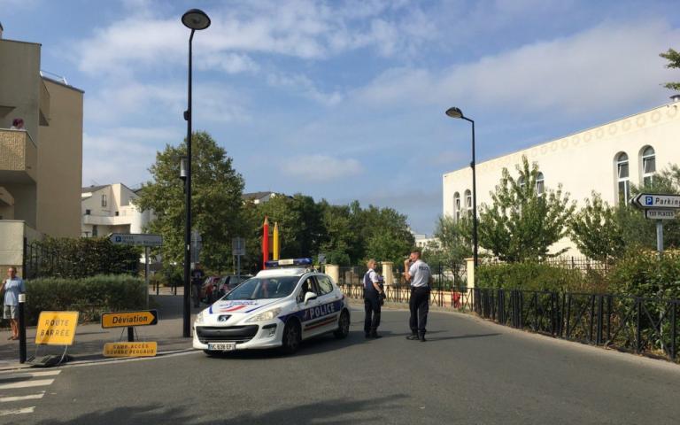 Επίθεση με μαχαίρι στο Παρίσι με δύο νεκρούς – Το ISIS ανέλαβε την ευθύνη [Εικόνες]