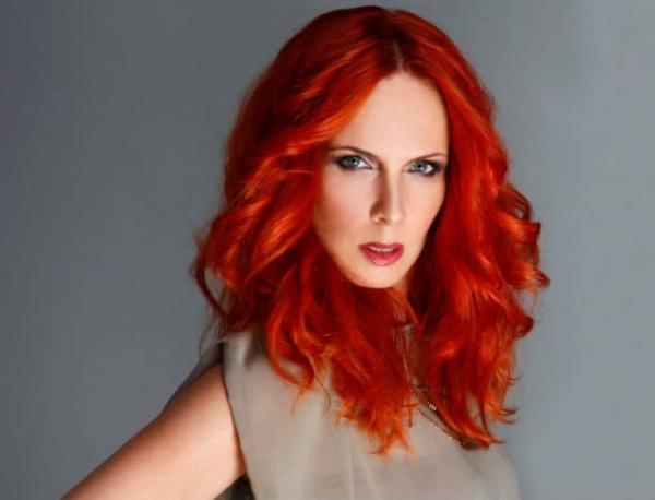 Η κόρη της Εβελίνας Παπούλια είναι ίδια με τη μαμά της