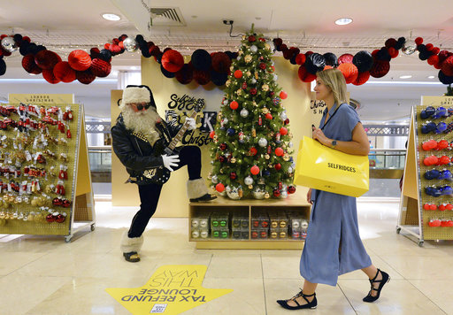 Santa came early : Στολίζουν ήδη... χριστουγεννιάτικα στη Μ. Βρετανία