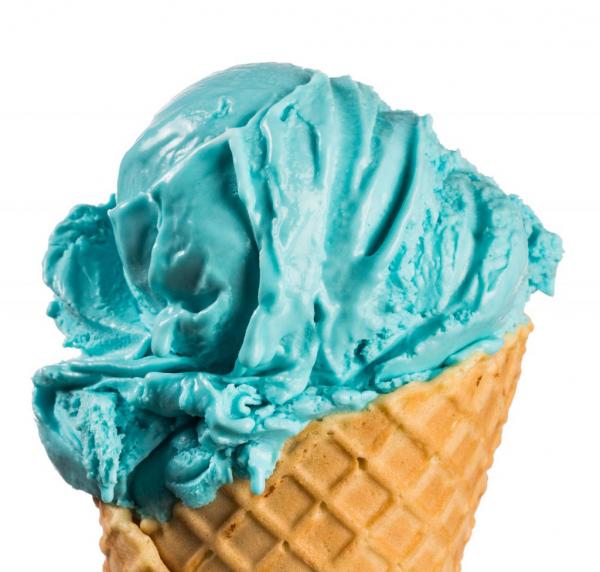 Γλυκό μυστήριο το παγωτό «Μπλε Σελήνη»