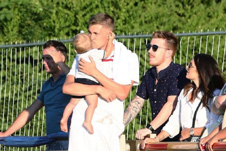 Ο Μπιορν Ένγκελς και ο «χούλιγκαν» γιος του