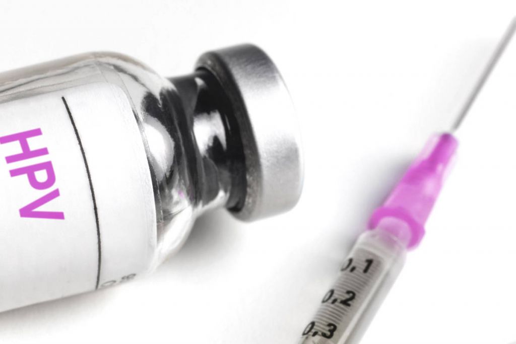 HPV: Αποτελεσματικό το εμβόλιο και όταν γίνεται μεταξύ 14-20 ετών