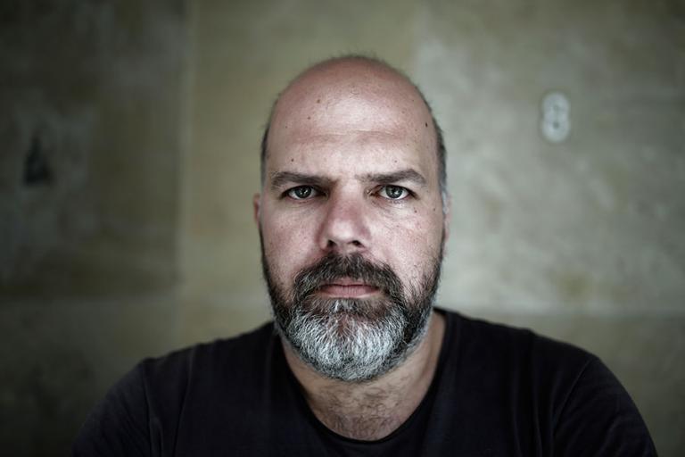 Φωτογράφος ξεμπροστιάζει το πρωθυπουργικό επιτελείο για το εν κρυπτώ διάγγελμα της Ιθάκης