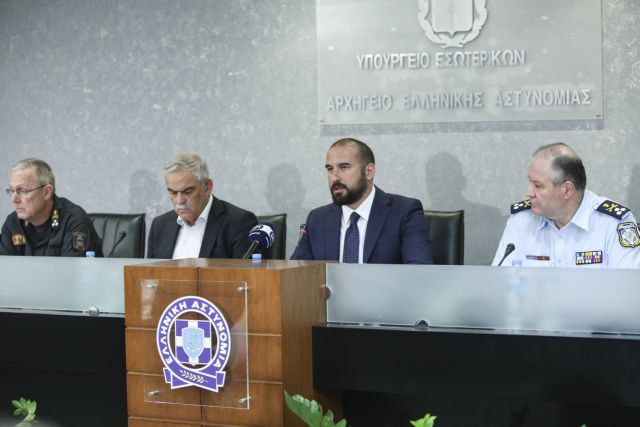 Αποστάσεις κυβέρνησης από το «κανένα λάθος» των καρατομημένων