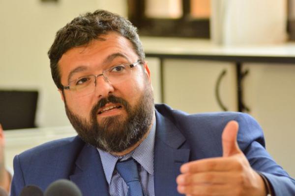 Ο Βασιλειάδης κάνει προεκλογική εκστρατεία με χρήμα της ΕΡΤ