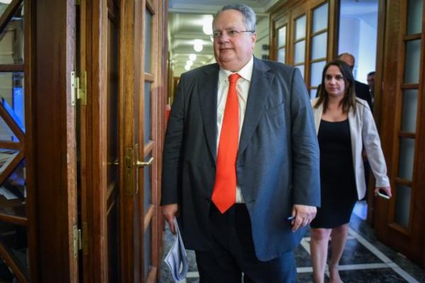 Με ποιητική διάθεση ο Κοτζιάς για τον ερχομό του Αυγούστου – Ούτε κουβέντα για τους νεκρούς