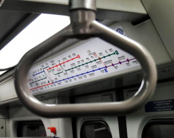 Διακοπή ρεύματος : Βυθισμένο στο σκοτάδι το Μετρό