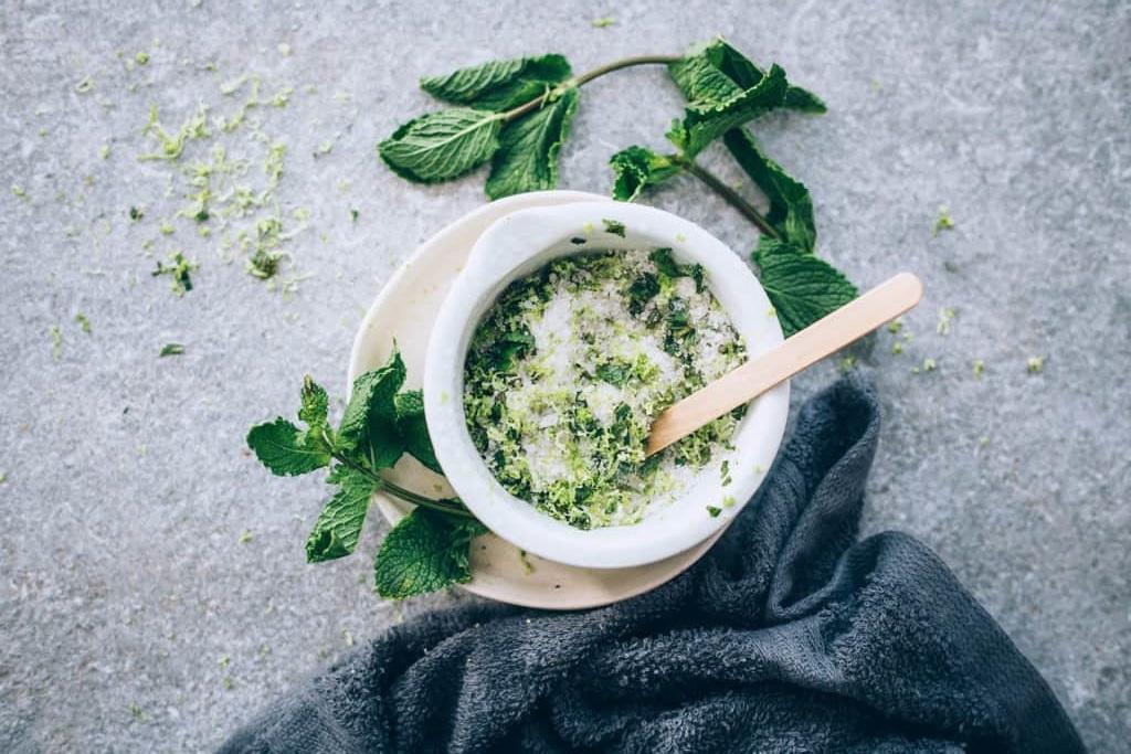 Άλατα μπάνιου με άρωμα…μοχίτο!