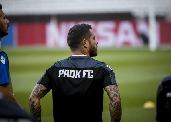 Τα είπαν στο Twitter ΠΑΟΚ και Μπενφίκα πριν συναντηθούν στο γήπεδο