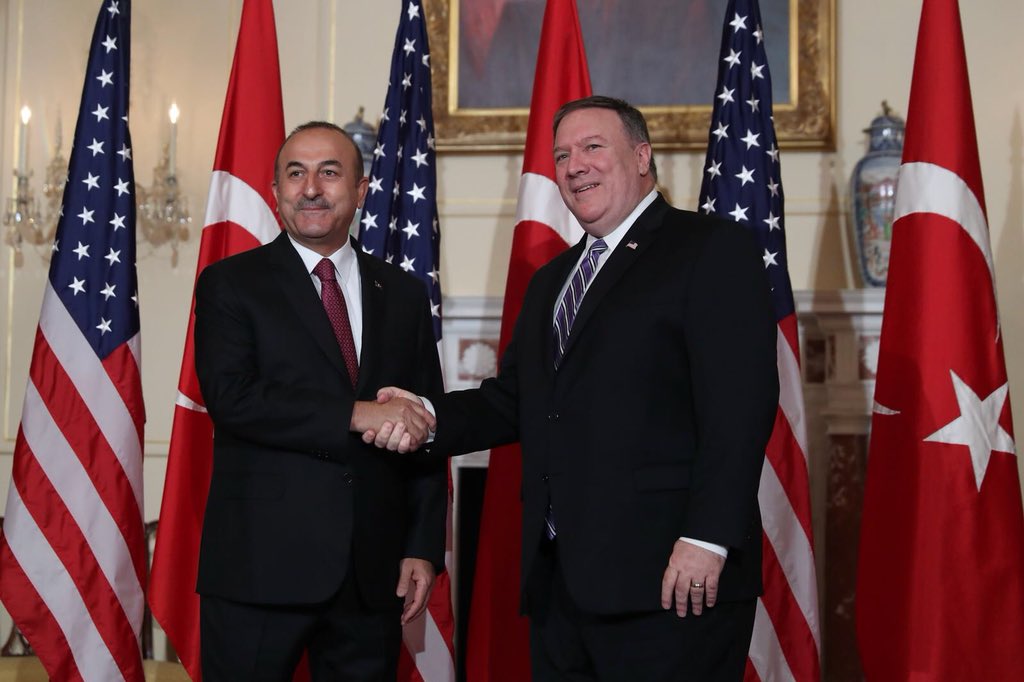 Συνάντηση Πομπέο - Τσαβούσογλου στη σκιά της κρίσης μεταξύ ΗΠΑ και Τουρκίας