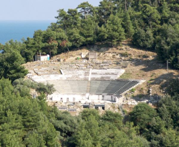 Θάσος: Νέα φάση αναστήλωσης του αρχαίου θεάτρου