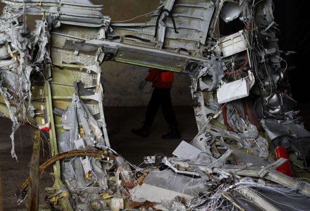 Ινδονησία: Οκτώ νεκροί από τη συντριβή αεροπλάνου