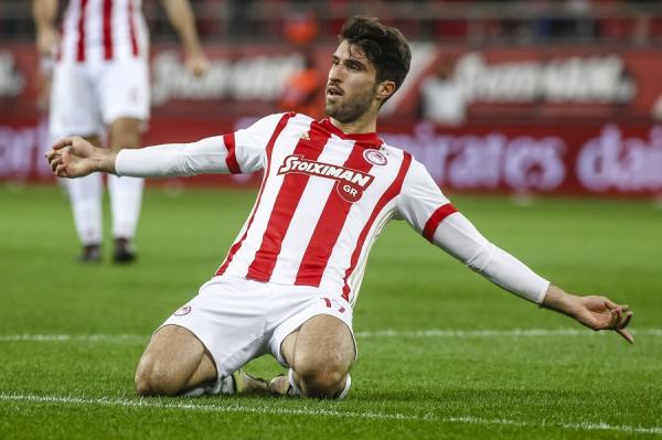 Ολυμπιακός : Διαψεύδει τα σενάρια για Μπεσίκτας και Ανσαριφάρντ