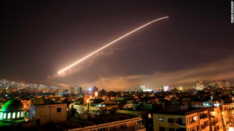 Προειδοποιήσεις Ρωσίας για επίθεση των ΗΠΑ στη Συρία