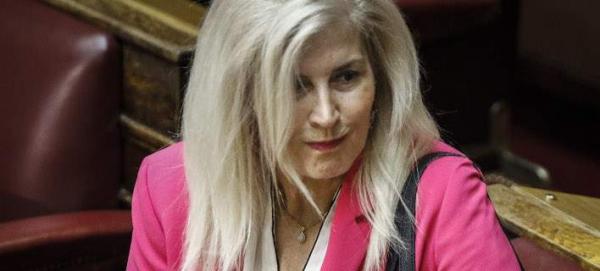 «Κωλοτούμπα» Αυλωνίτου μετά το σάλο από τις ύβρεις κατά Μητσοτάκη