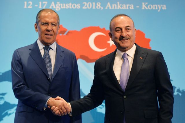 Έτοιμη η Ρωσία να άρει περιορισμούς βίζας σε ορισμένες κατηγορίες Τούρκων