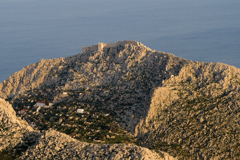 Χάλκη, το κάστρο των Ιωαννιτών Ιπποτών