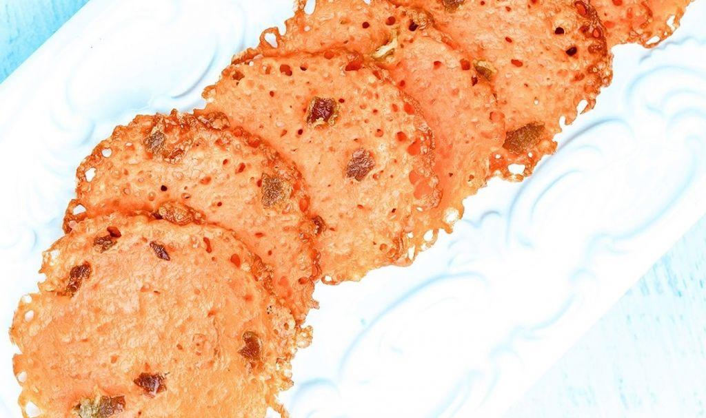 Τραγανές μπουκιές τσένταρ με μπέικον