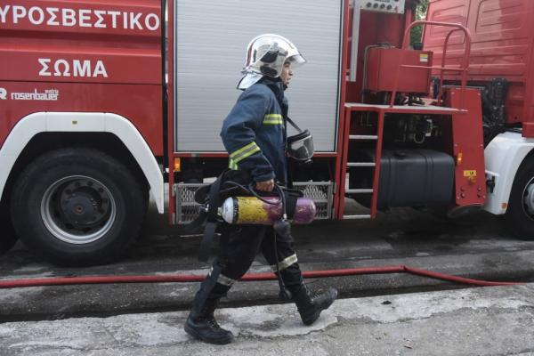 Πυρκαγιά σε υπόγειο ξενοδοχείου στο κέντρο της Αθήνας