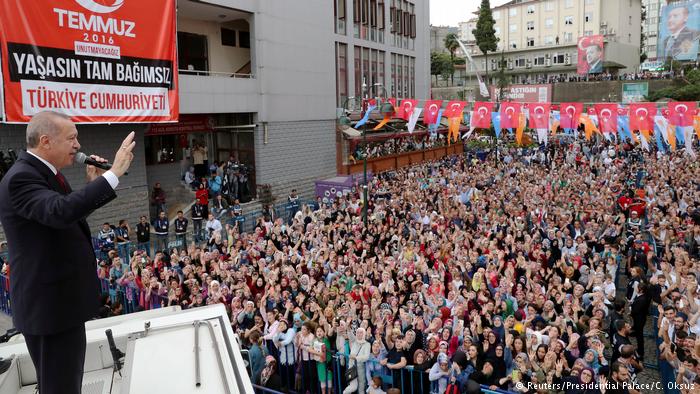 Ερντογάν: Στο όριο διάλυσης οι σχέσεις Τουρκίας-ΗΠΑ
