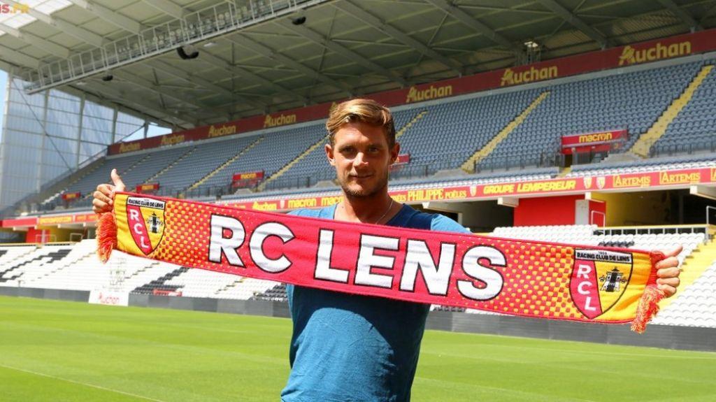 Ζιλέ : Θα μπορούσα να υπογράψω σε 12 βελγικούς συλλόγους