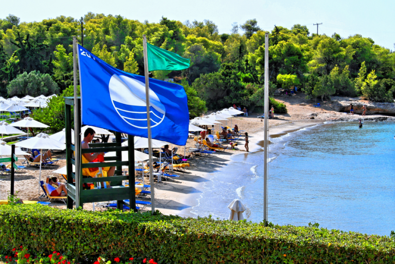 Χηνίτσα, η καταπληκτική αμμουδιά κοντά στο Πόρτο Χέλι
