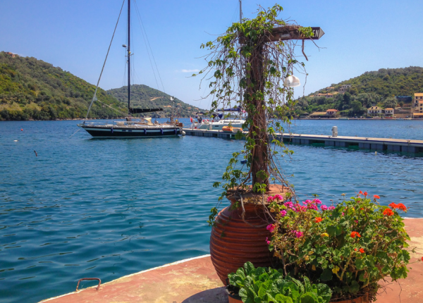 Σύβοτα, το αγαπημένο αγκυροβόλιο της Λευκάδας