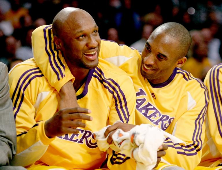 Ο Όντομ εύχεται στον Κόμπι και συγκινεί