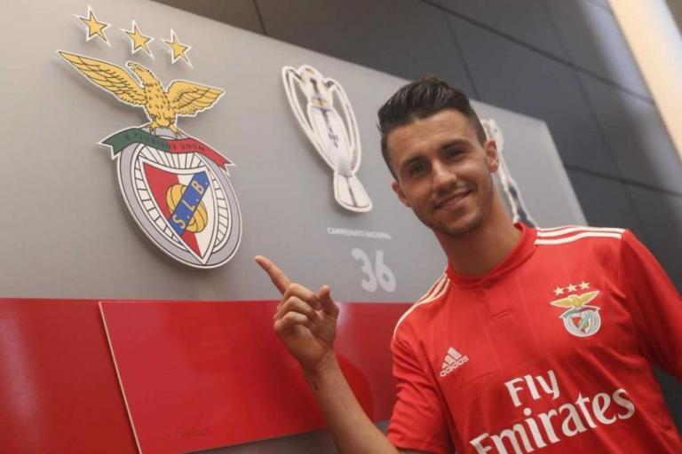 Στην Μπενφίκα και επίσημα ο Κορσιά