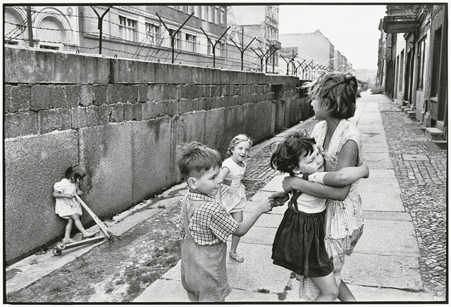 Η εφηβεία, ο έρωτας και ο Μποντλέρ